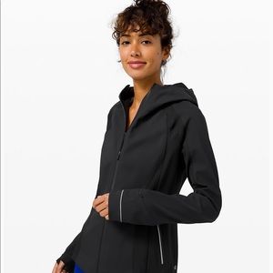 Lululemon cross chill jacket size 2
